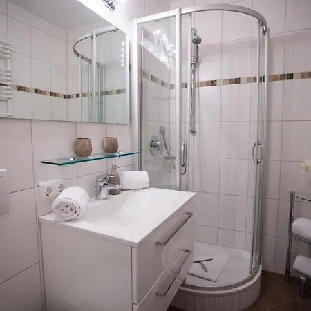 Alpengluehen Whg. 21 جارمش بارتنكيرشن