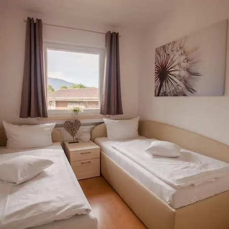 Alpengluehen Whg. 21 جارمش بارتنكيرشن